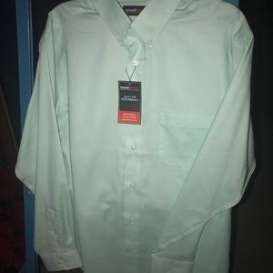 NWT. light mint button down oxford shirt.